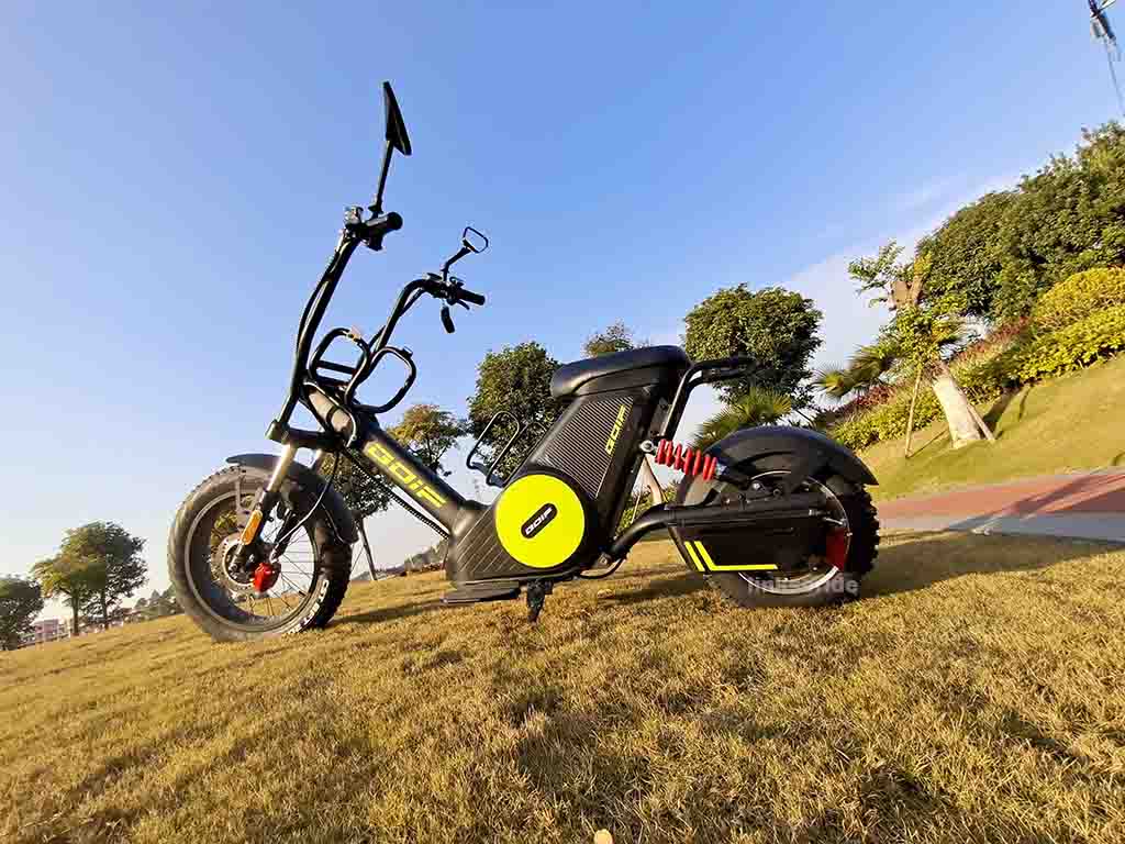 Comparing the Thryve X7 Golf Scooter and Thryve M6G Golf Bike: The Ultimate Guide